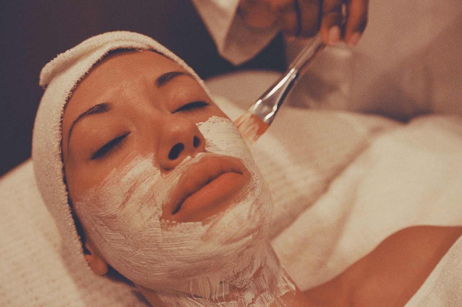Hydrating Facial + LED